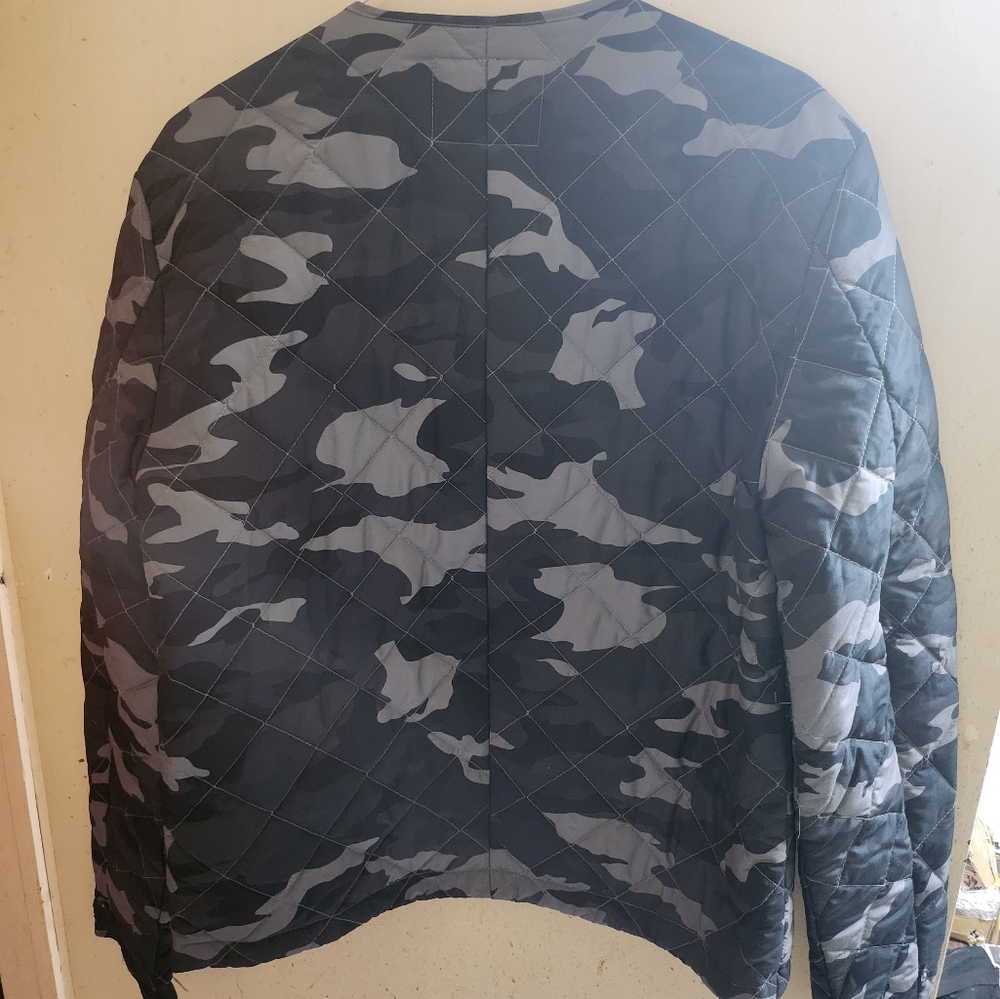 Guess Jacket - Picture 2 of 3